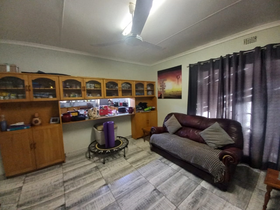 4 Bedroom Property for Sale in Protea Park North West